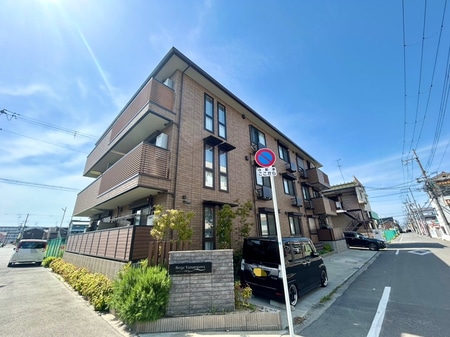 ベルジュ大和川外観写真