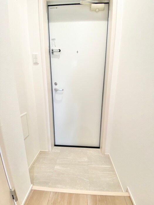 物件内観写真14　(玄関)