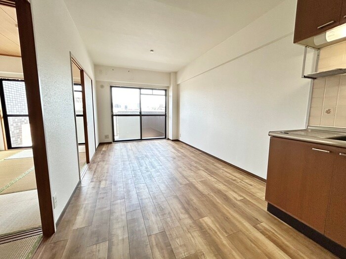 物件内観写真8　(居室)