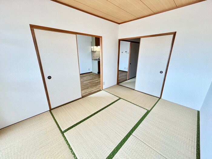 物件内観写真11　(居室)