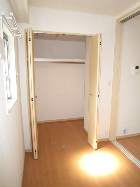 物件内観写真15　(収納)