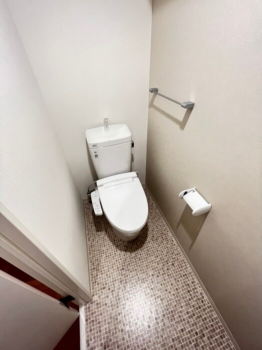 物件内観写真12　(トイレ)