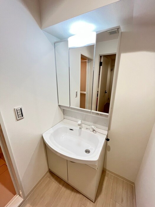 物件内観写真13　(洗面)