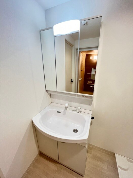 物件内観写真13　(洗面)