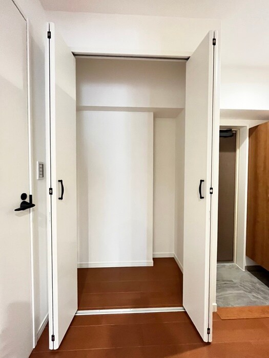 物件内観写真18　(収納)