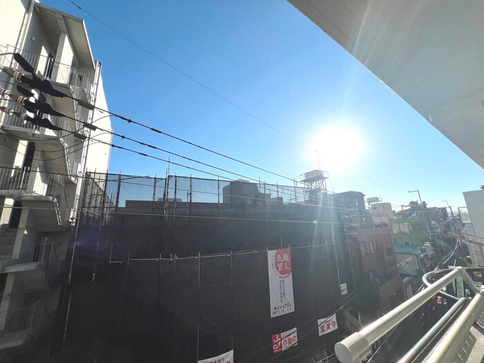 物件内観写真22　(室内からの展望)