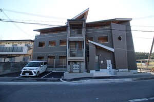 シャンテー長尾外観写真