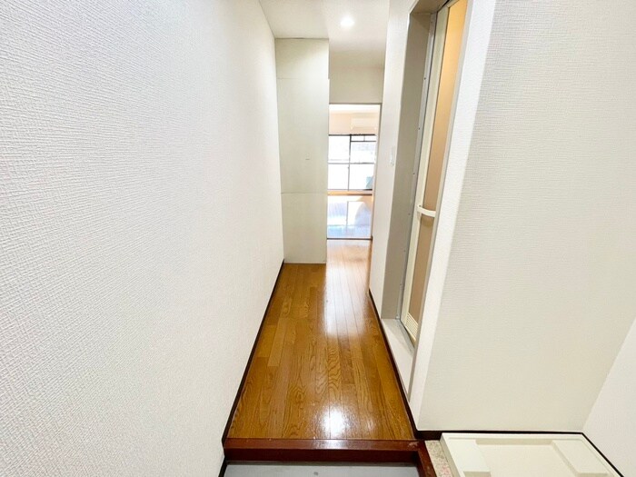 物件内観写真15　(廊下)