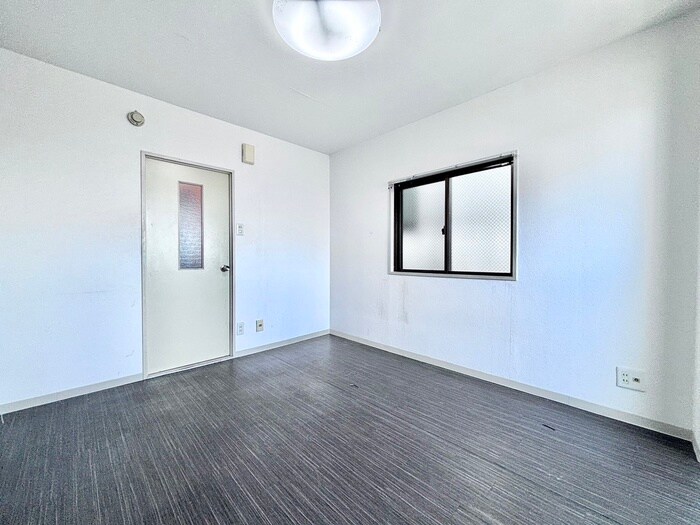 物件内観写真7　(居室)