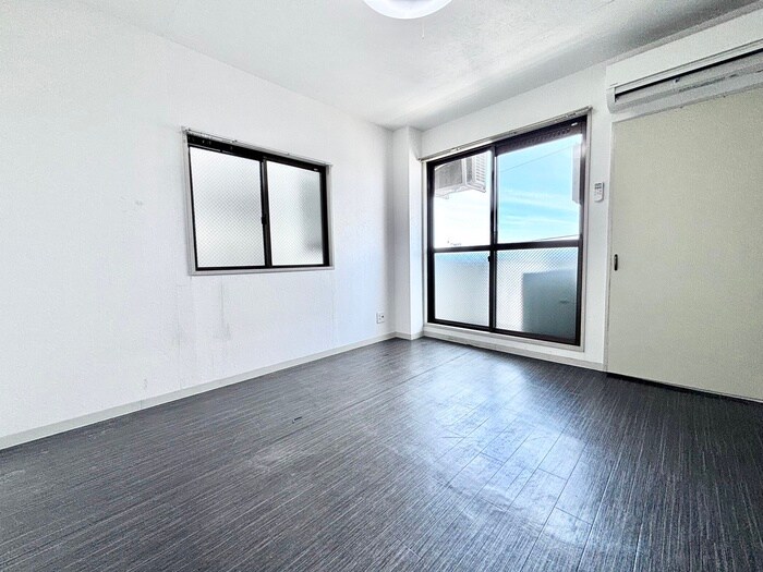 物件内観写真10　(居室)