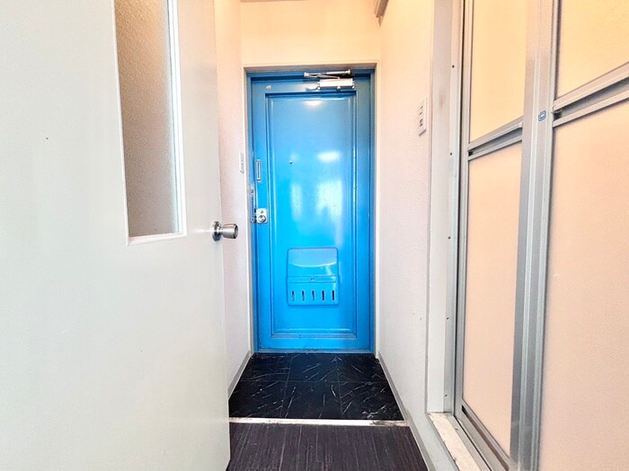 物件内観写真17　(玄関)