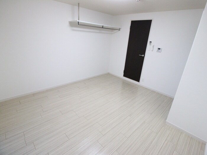 物件内観写真4　(居室)