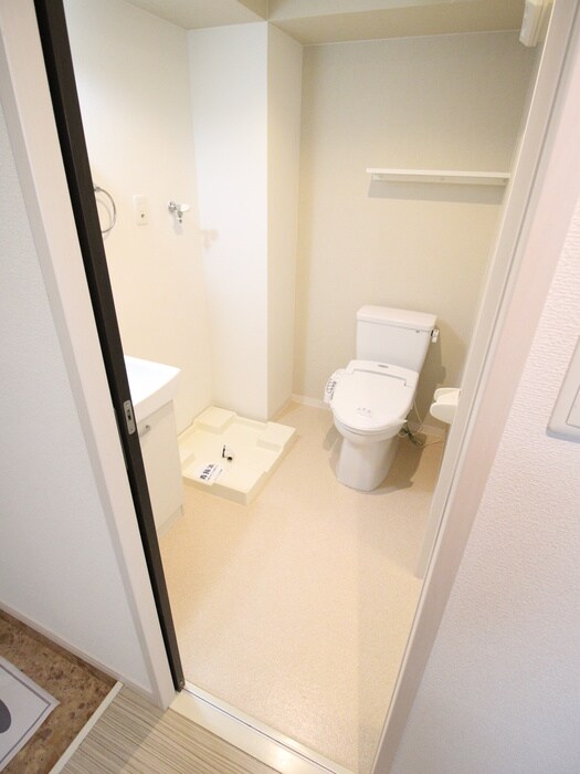 物件内観写真12　(トイレ)