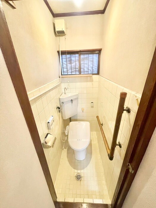 物件内観写真12　(トイレ)