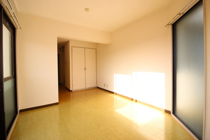 物件内観写真6　(居室)