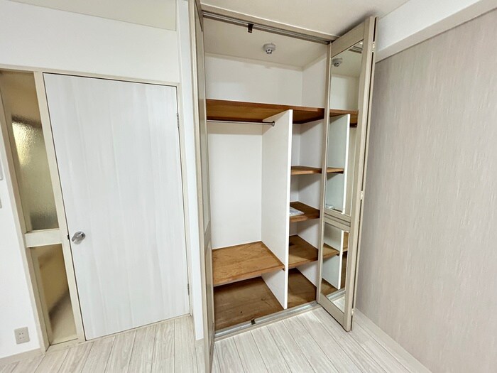 物件内観写真18　(収納)