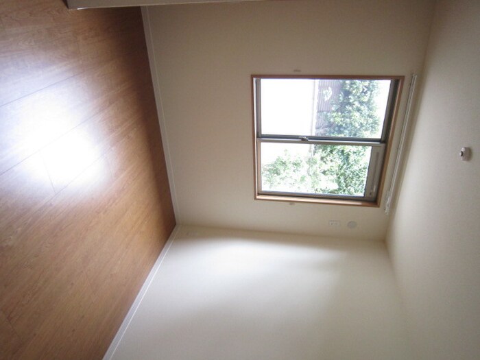物件内観写真13　(居室)