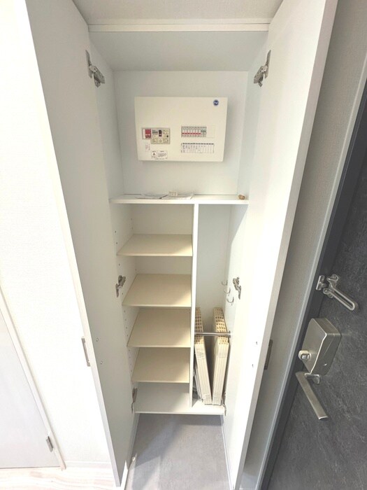 物件内観写真15　(靴箱)