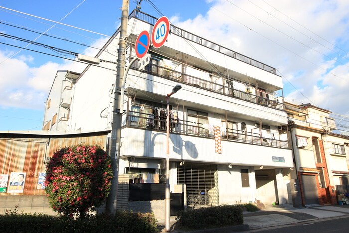 オナカマンションの物件外観写真