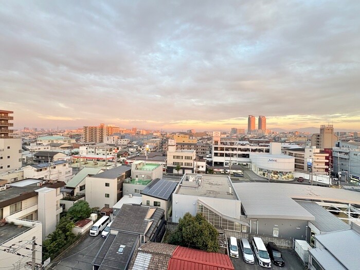 物件内観写真22　(室内からの展望)