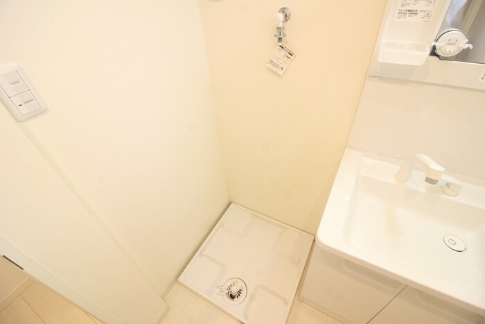 物件内観写真17　(洗濯機置場)