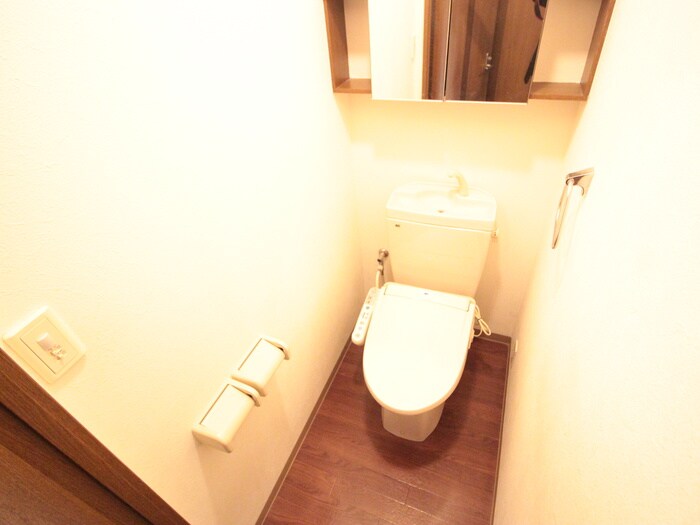 物件内観写真11　(トイレ)