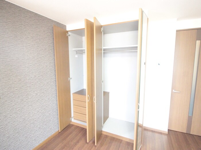 物件内観写真15　(収納)