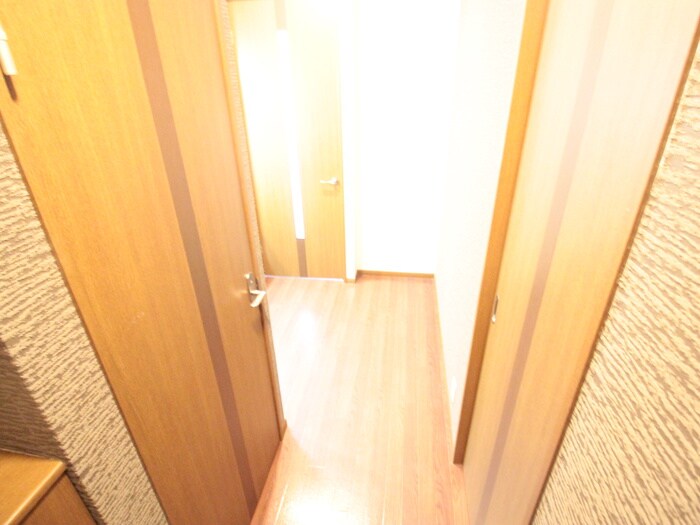 物件内観写真22　(廊下)