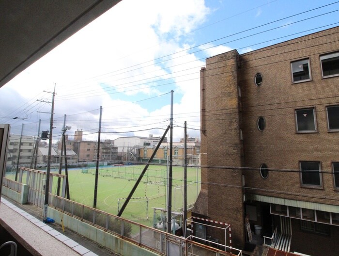 物件内観写真20　(室内からの展望)