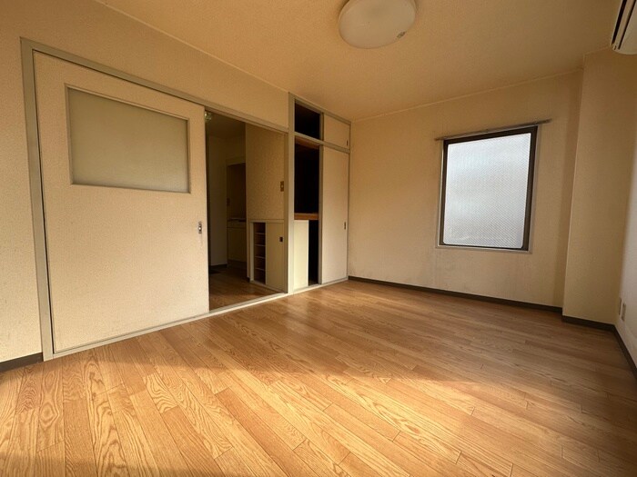 物件内観写真12　(居室)