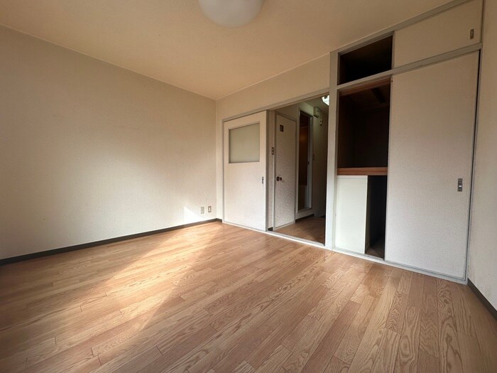 物件内観写真13　(居室)