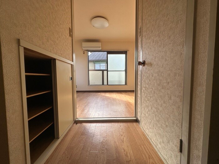 物件内観写真17　(廊下)