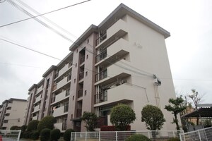 茨木郡山住宅A26棟（303）外観写真