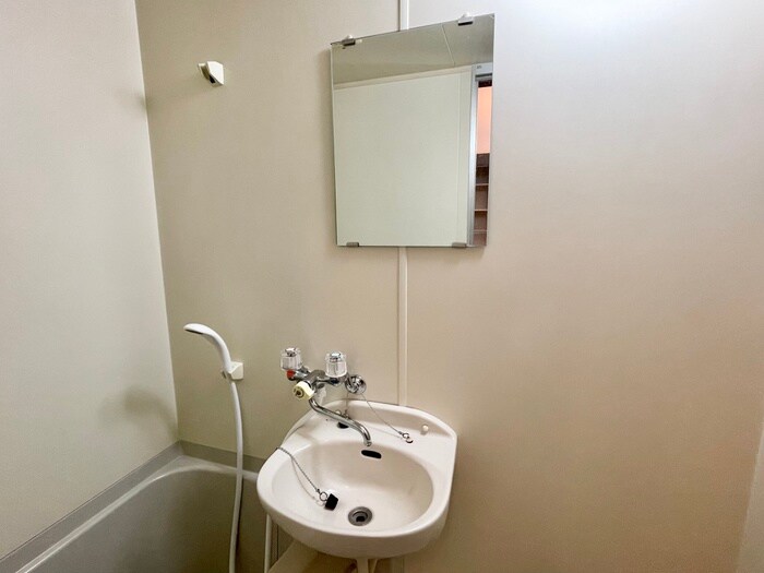 物件内観写真11　(洗面)