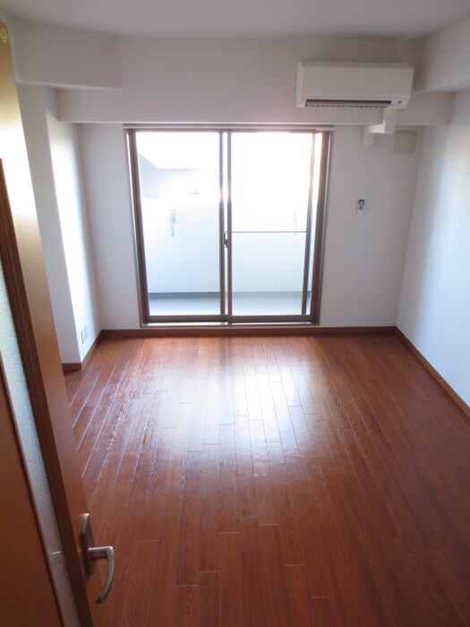 物件内観写真11　(居室)