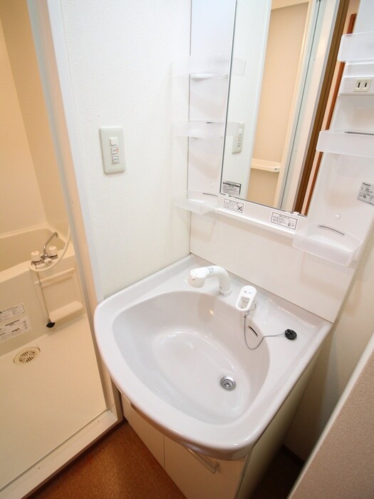 物件内観写真11　(洗面)