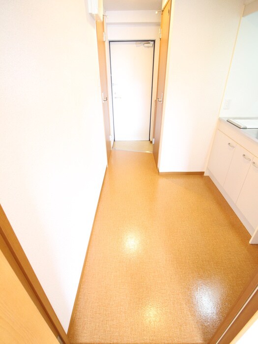 物件内観写真15　(廊下)