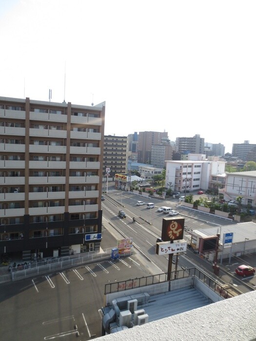 物件内観写真16　(室内からの展望)