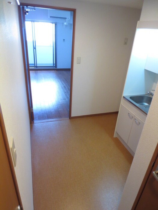 物件内観写真17　(廊下)