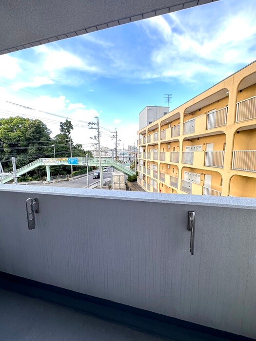 物件内観写真18　(室内からの展望)