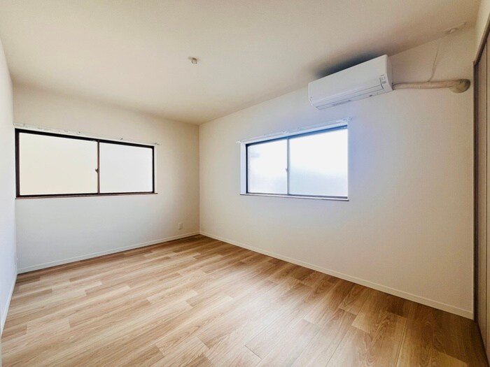 物件内観写真8　(居室)