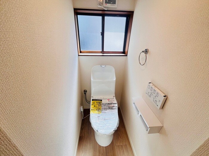 物件内観写真11　(トイレ)