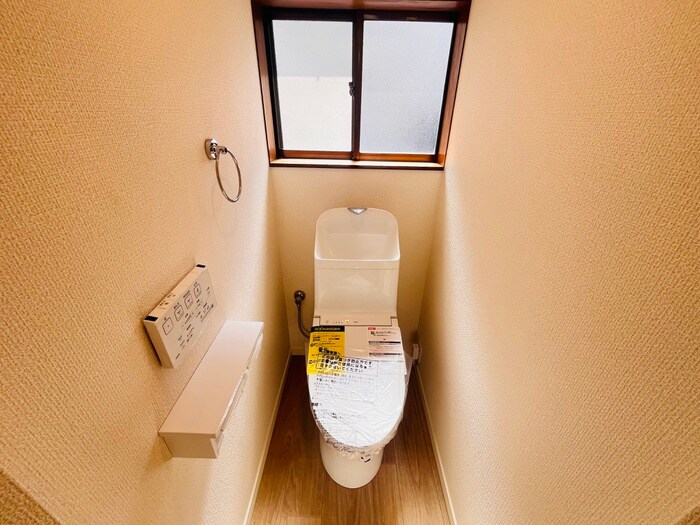 物件内観写真12　(トイレ)