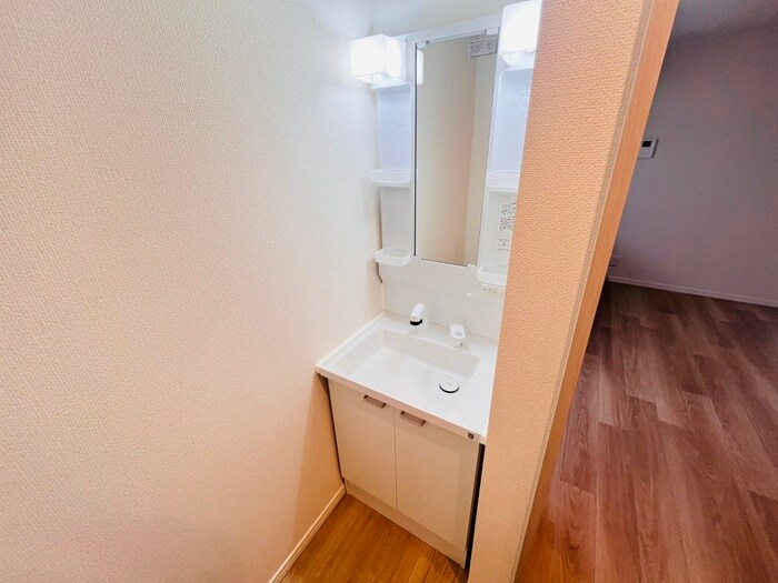 物件内観写真12　(洗面)