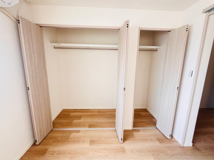 物件内観写真13　(収納)