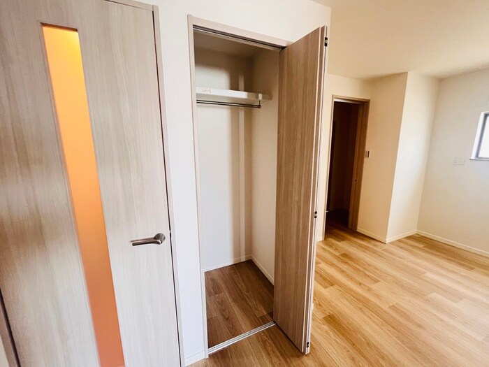 物件内観写真14　(収納)