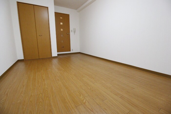 物件内観写真9　(室内からの展望)