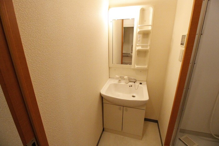 物件内観写真11　(洗面)