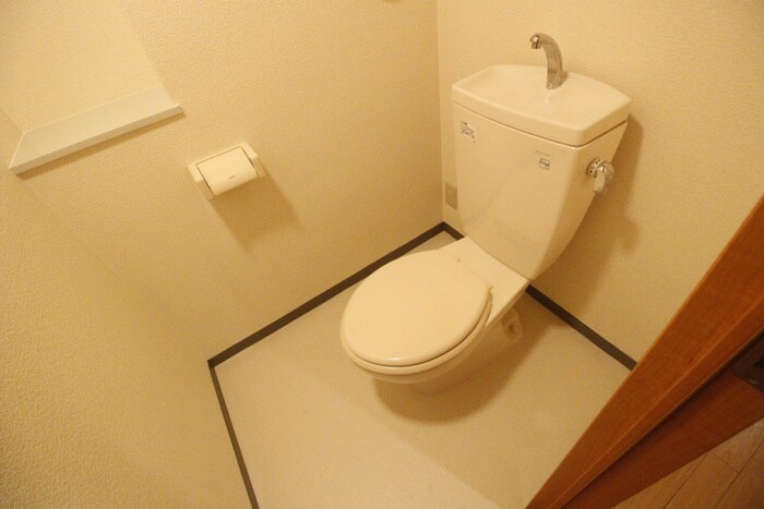 物件内観写真13　(トイレ)