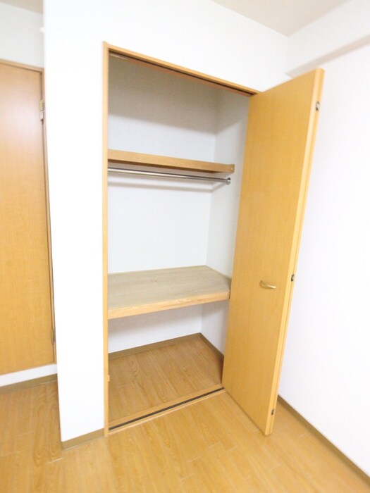 物件内観写真15　(収納)